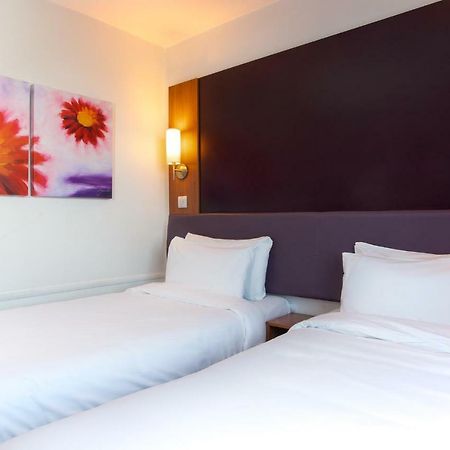 Hotel Newbridge Newcastle Upon Tyne Esterno foto
